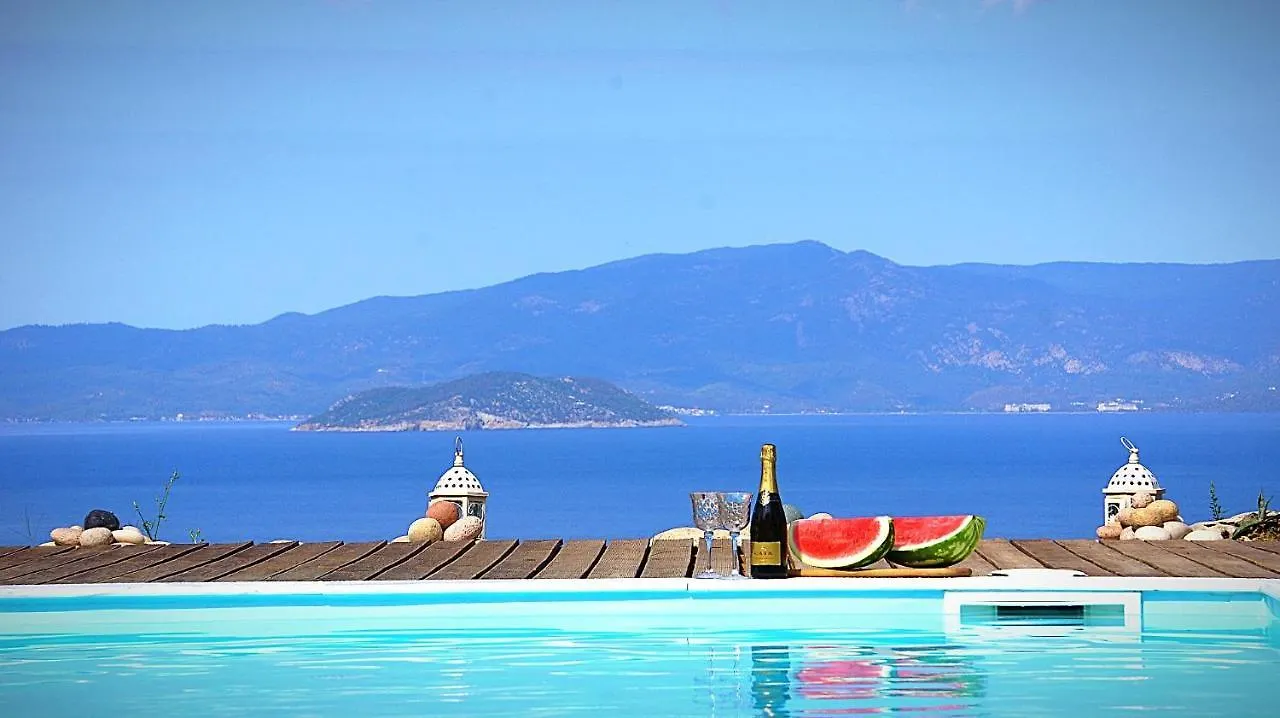 Villa Freebird Vip Bachelor Party & Wedding Events Pefkochori Grecia